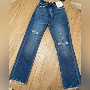 Abercrombie Ankle Straight Curve Love Ultra High Rise Jeans 24 short